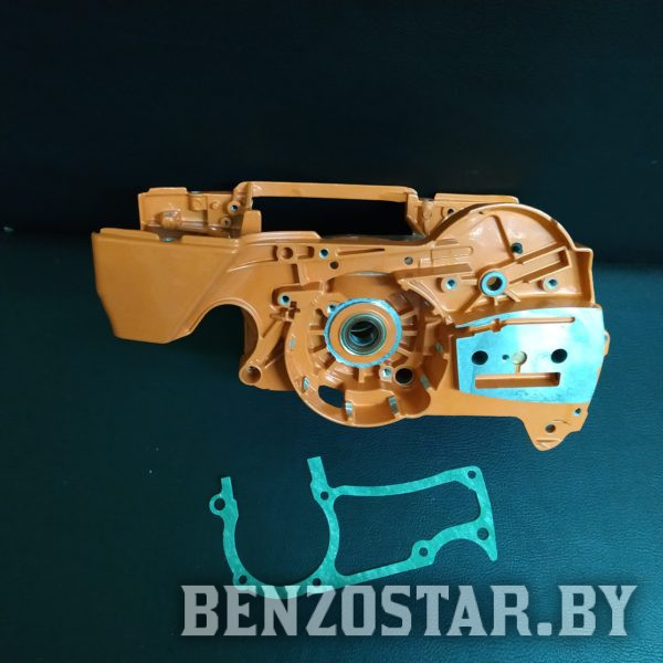 Картер (корпус) двигателя для бензопилы Хускварна ( Husqvarna 362 , 365 , 371 , 372 , 375 ) + ПОДШИПНИКИ + САЛЬНИКИ + ПРОКЛАДКА